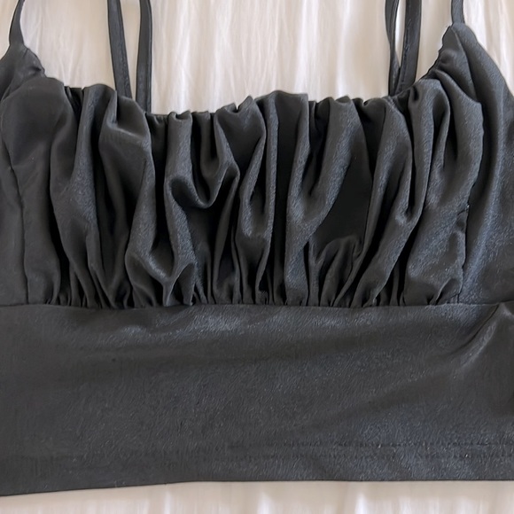 Black Crop Tank Top - Picture 3 of 3